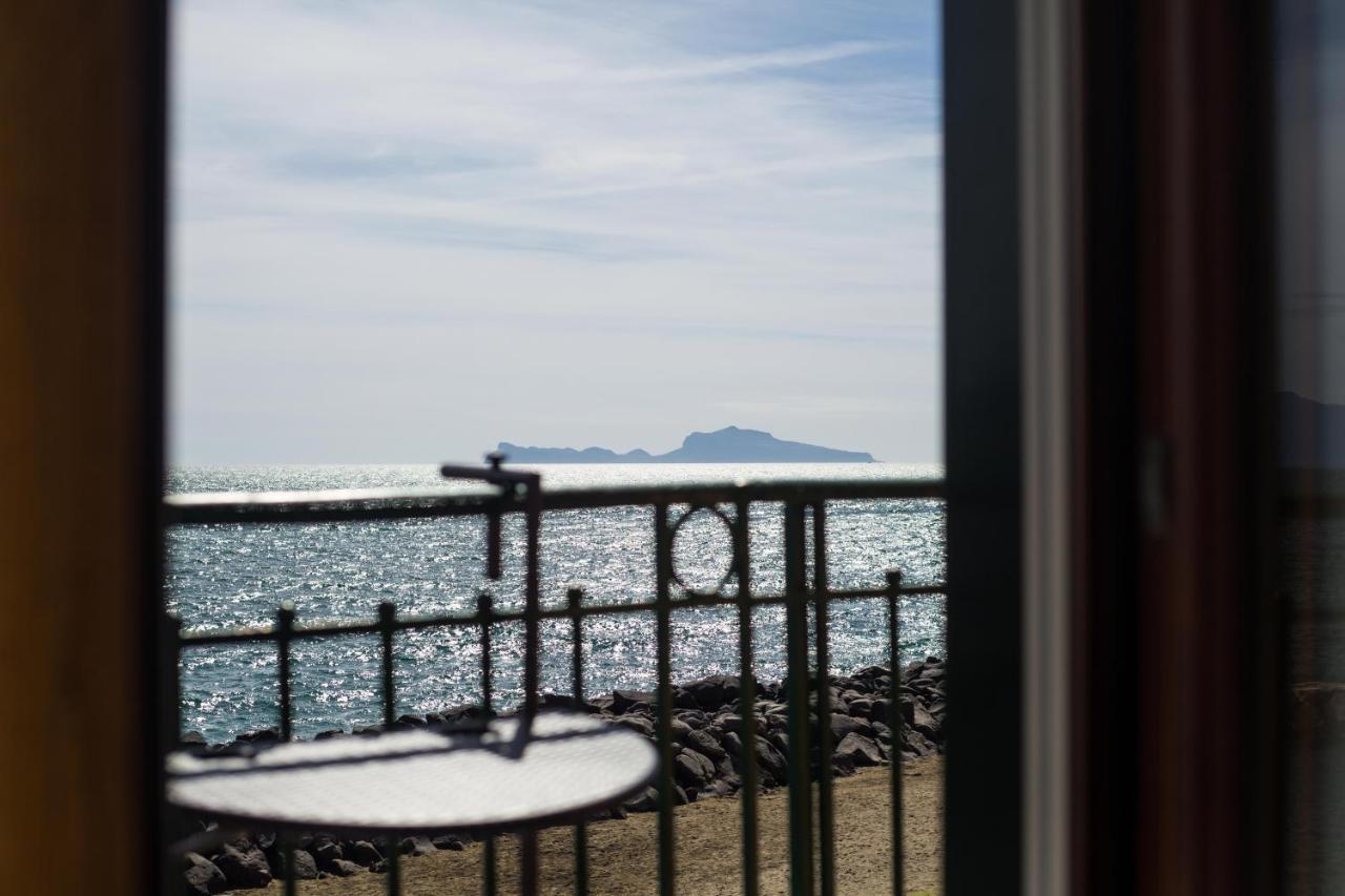Il Richiamo Del Mare Villa เนเปิลส์ ภายนอก รูปภาพ