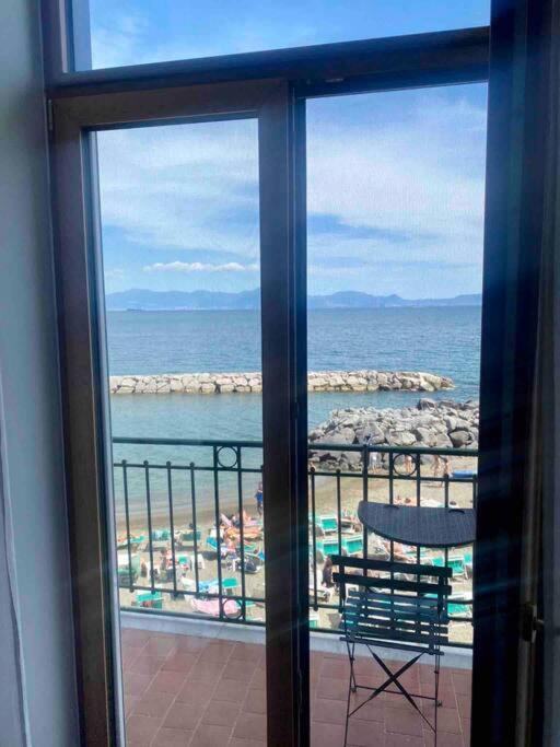 Il Richiamo Del Mare Villa เนเปิลส์ ภายนอก รูปภาพ